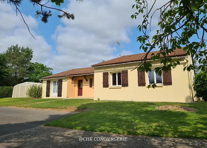 La Casa - Familal - 15min From Puy Dufou 度假居 *